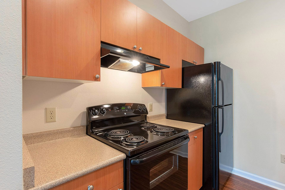 The Crest at Galleria The Multifamily Advisory Group at Cushman & Wakefield